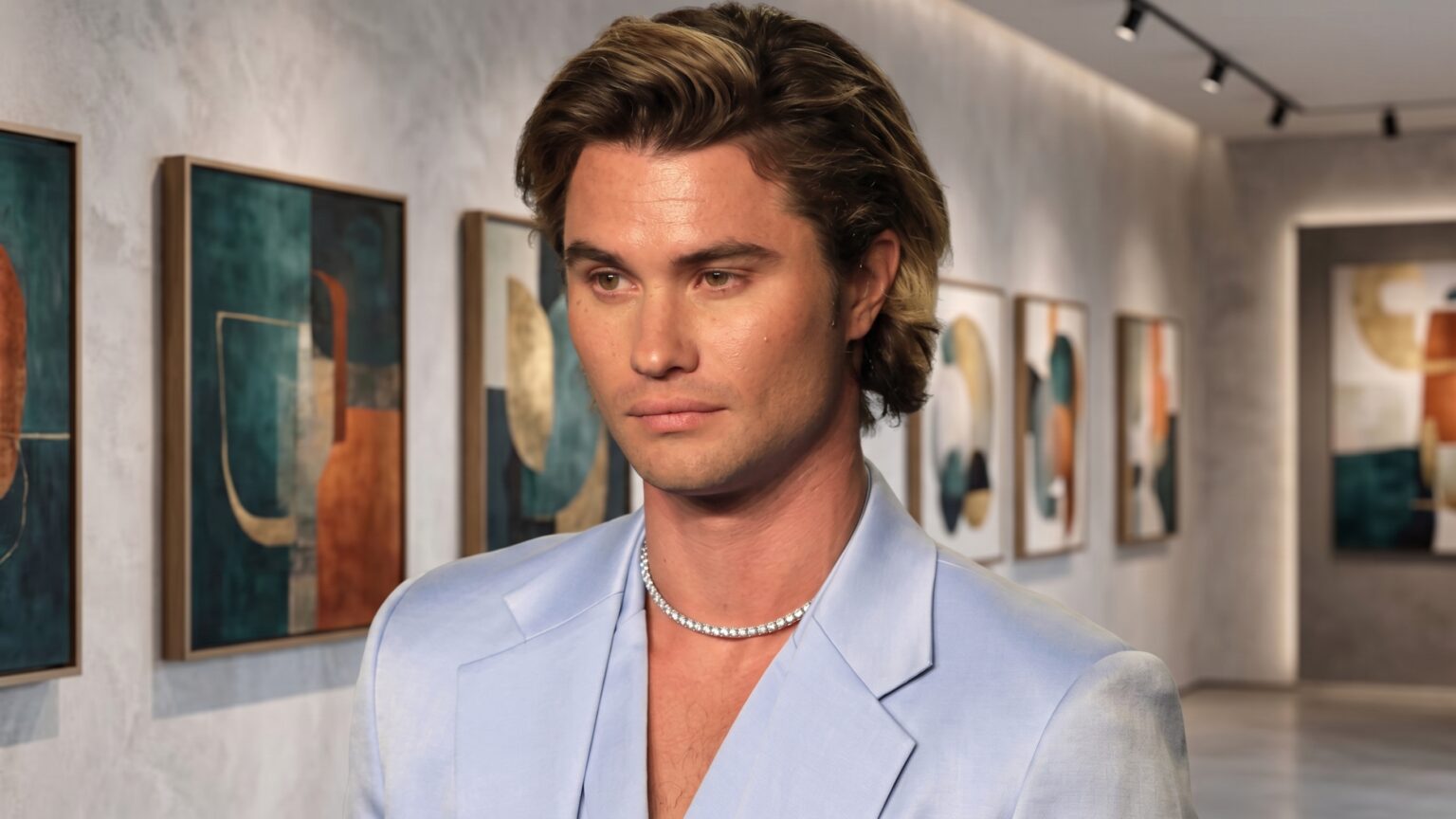 How Old Is Chase Stokes